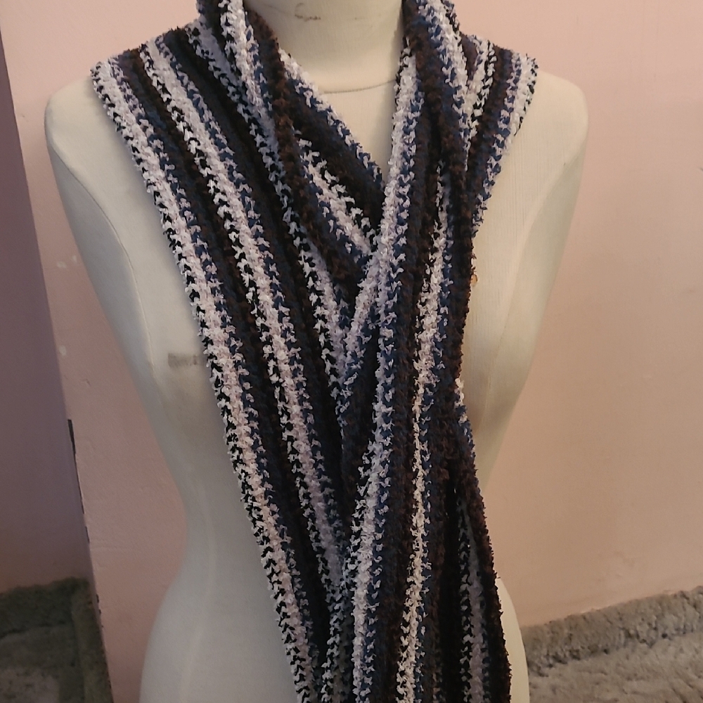 Elegant Multicolor Striped Scarf